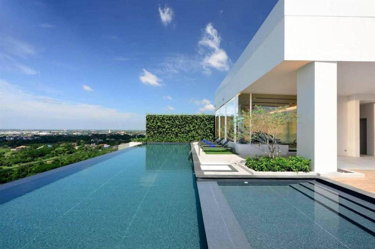 Centre Point Hotel Terminal21 Korat Nakhonratchasima Екстериор снимка The Sky Terrace
