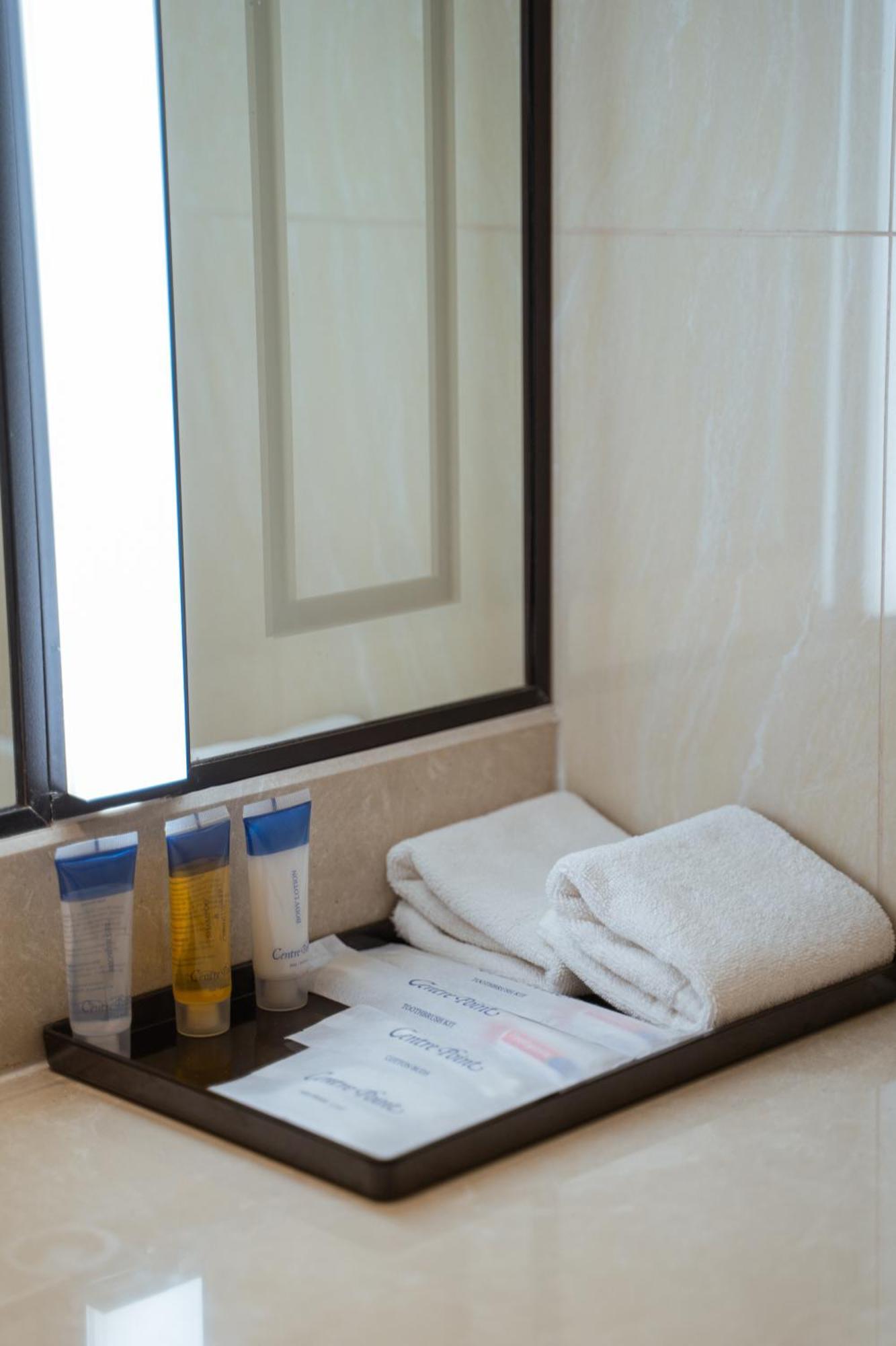Centre Point Hotel Terminal21 Korat Nakhonratchasima Екстериор снимка Bathroom amenities